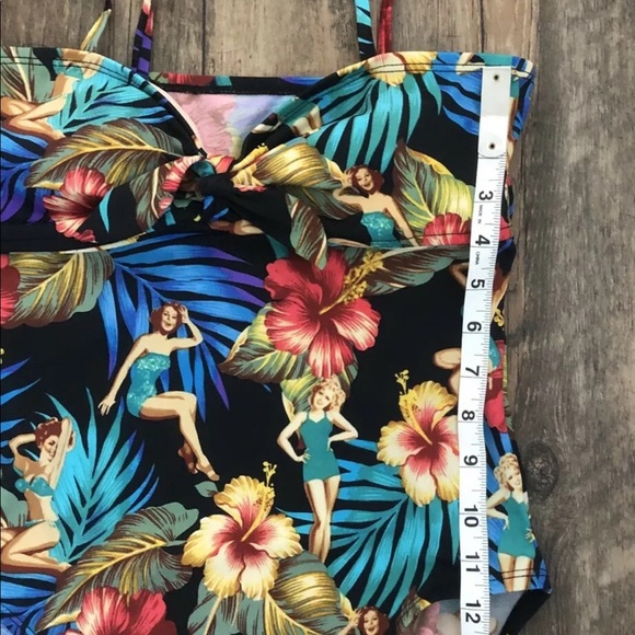 Kathy Ireland vintage inspired retro Hawaiian pin up girl one piece swim suit - Picture 4 of 10